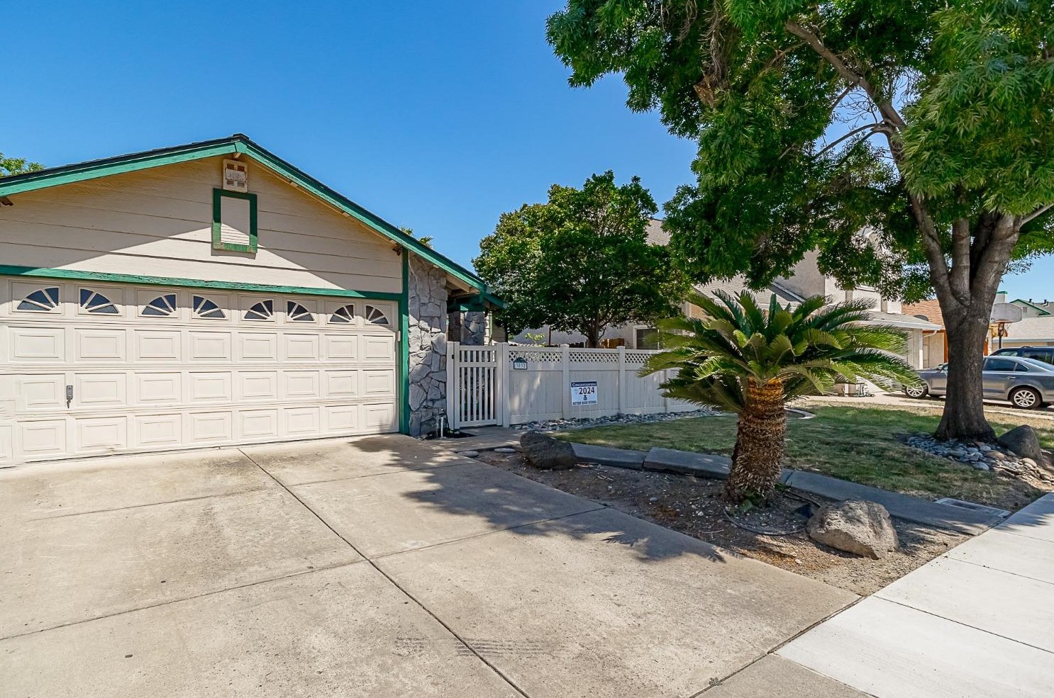 3832 Fensom Way, Modesto, CA 95356-1790