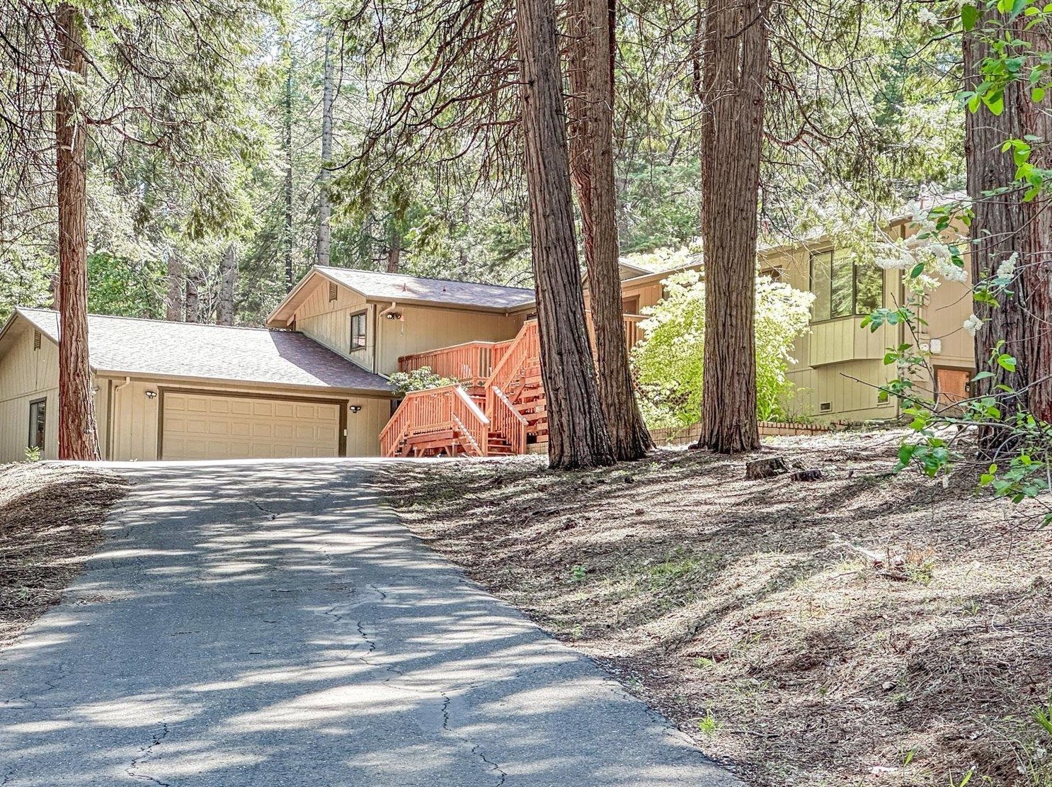 6832 Retreat Ln, Pacific House CA  95726-9465 exterior