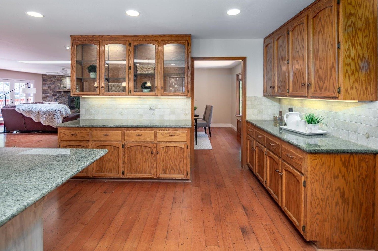 6832 Retreat Ln, Pacific House CA  95726-9465 exterior