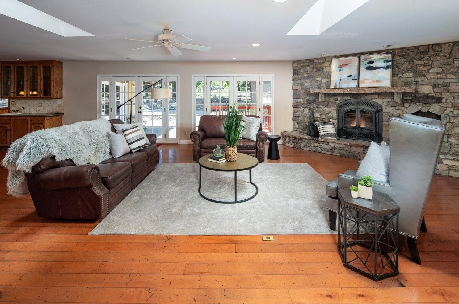 6832 Retreat Ln, Pacific House CA  95726-9465 exterior