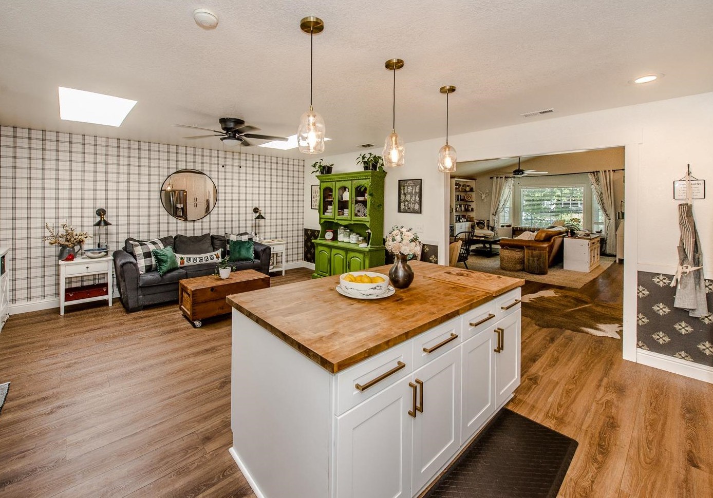 7 College St, Woodland CA  95695-3219 exterior