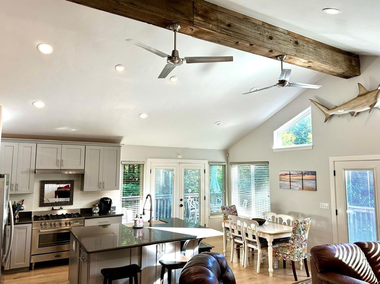 833 Skyline Dr, Felton, CA 95018