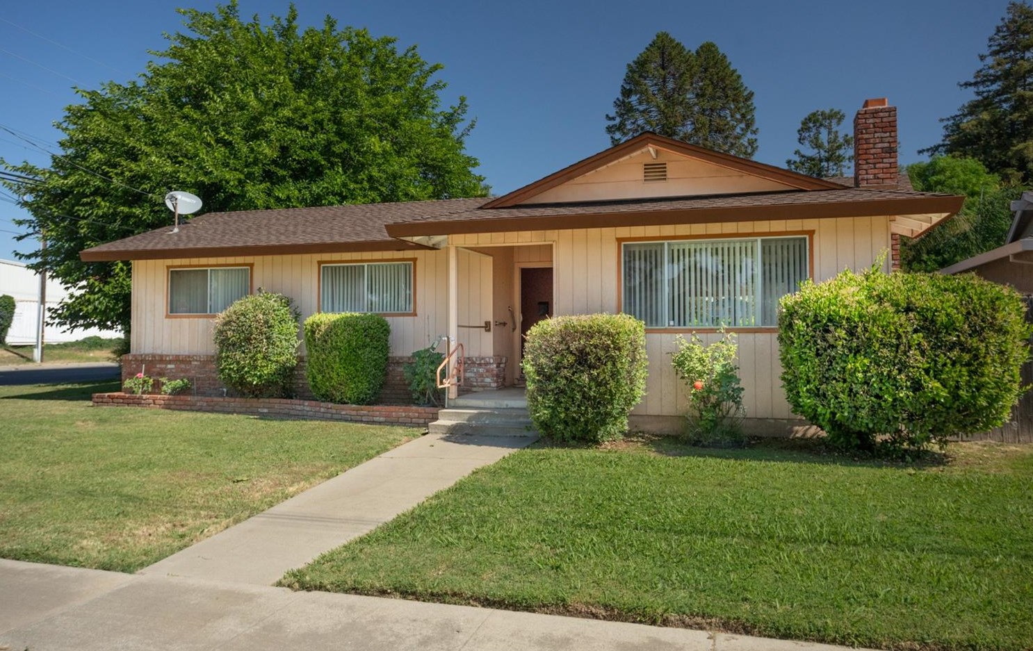 2489 Melton Cir, Pennington CA  95953-2115 exterior
