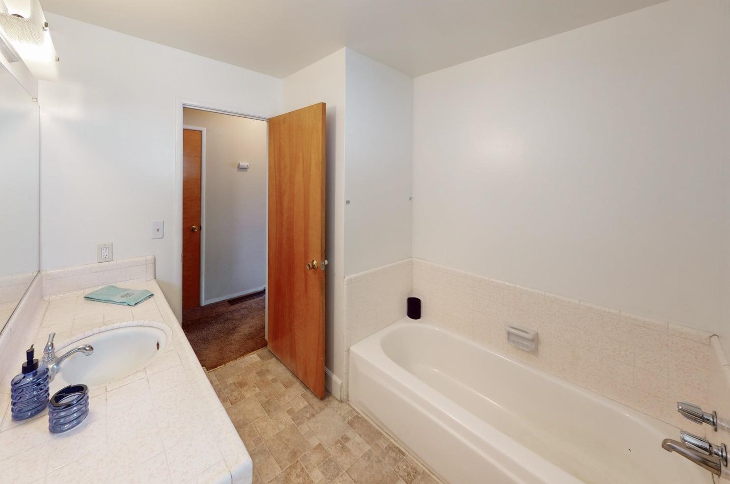2489 Melton Cir, Pennington CA  95953-2115 exterior