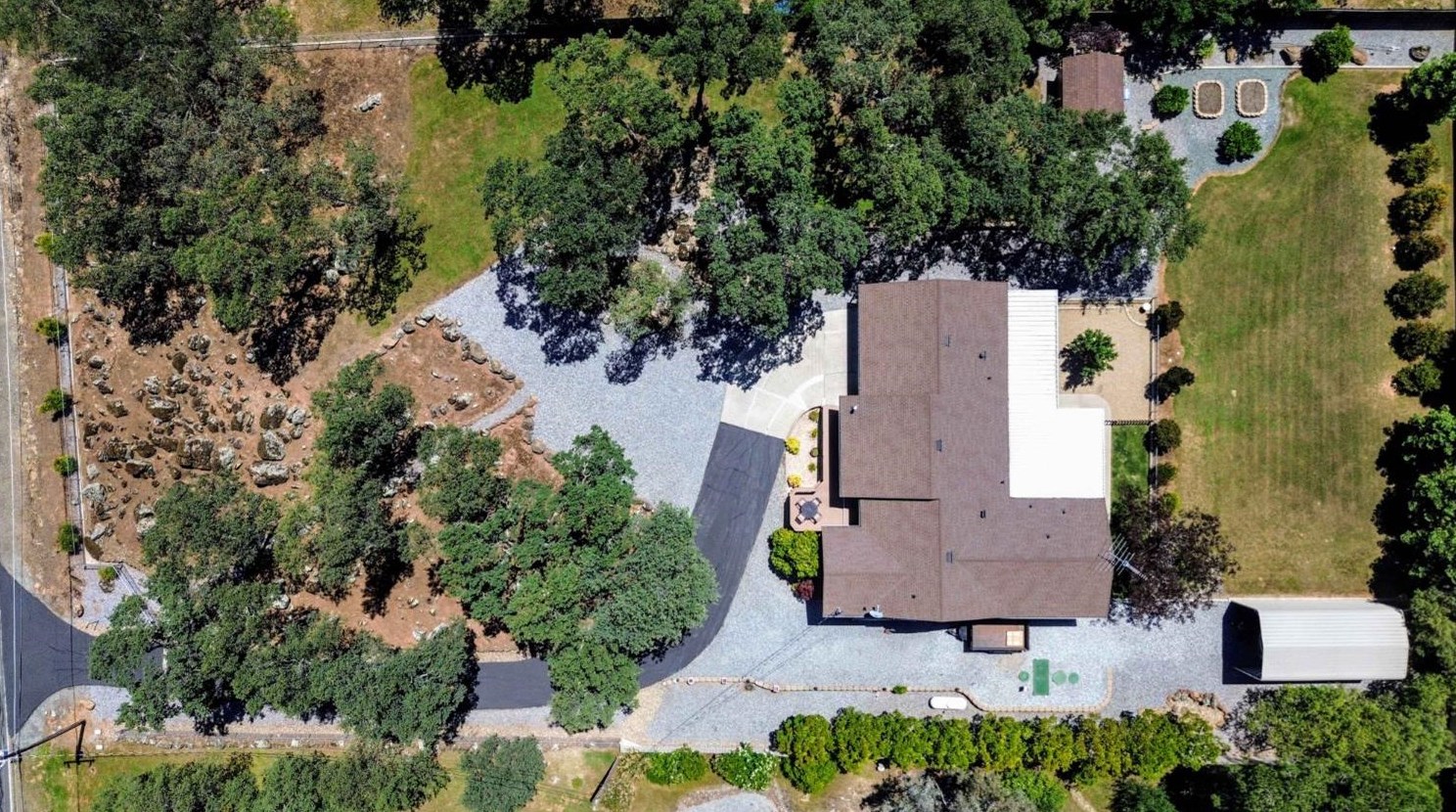 5578 Cox Dr, Valley Springs, CA 95252-9593