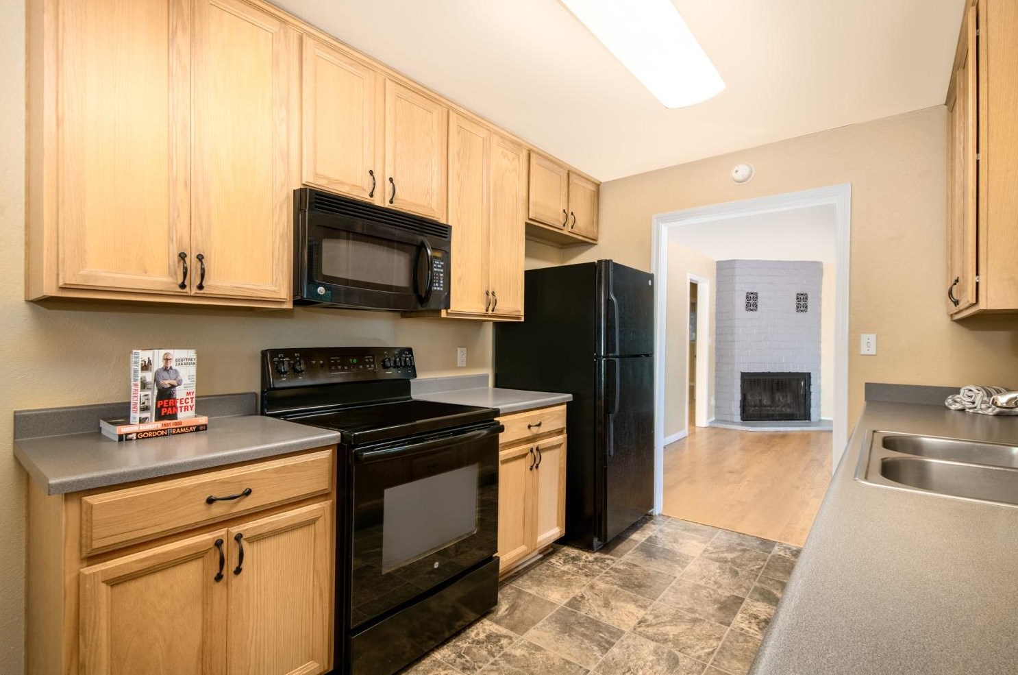 110 Maryland Dr, Grass Valley CA  95945-5966 exterior