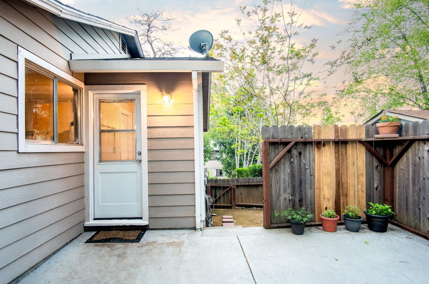 110 Maryland Dr, Grass Valley CA  95945-5966 exterior