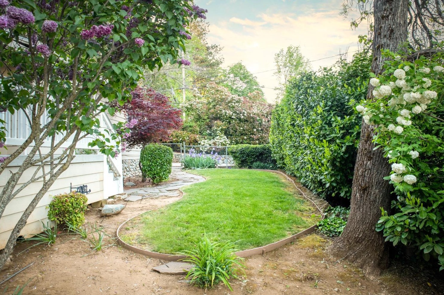 110 Maryland Dr, Grass Valley, CA 95945-5902