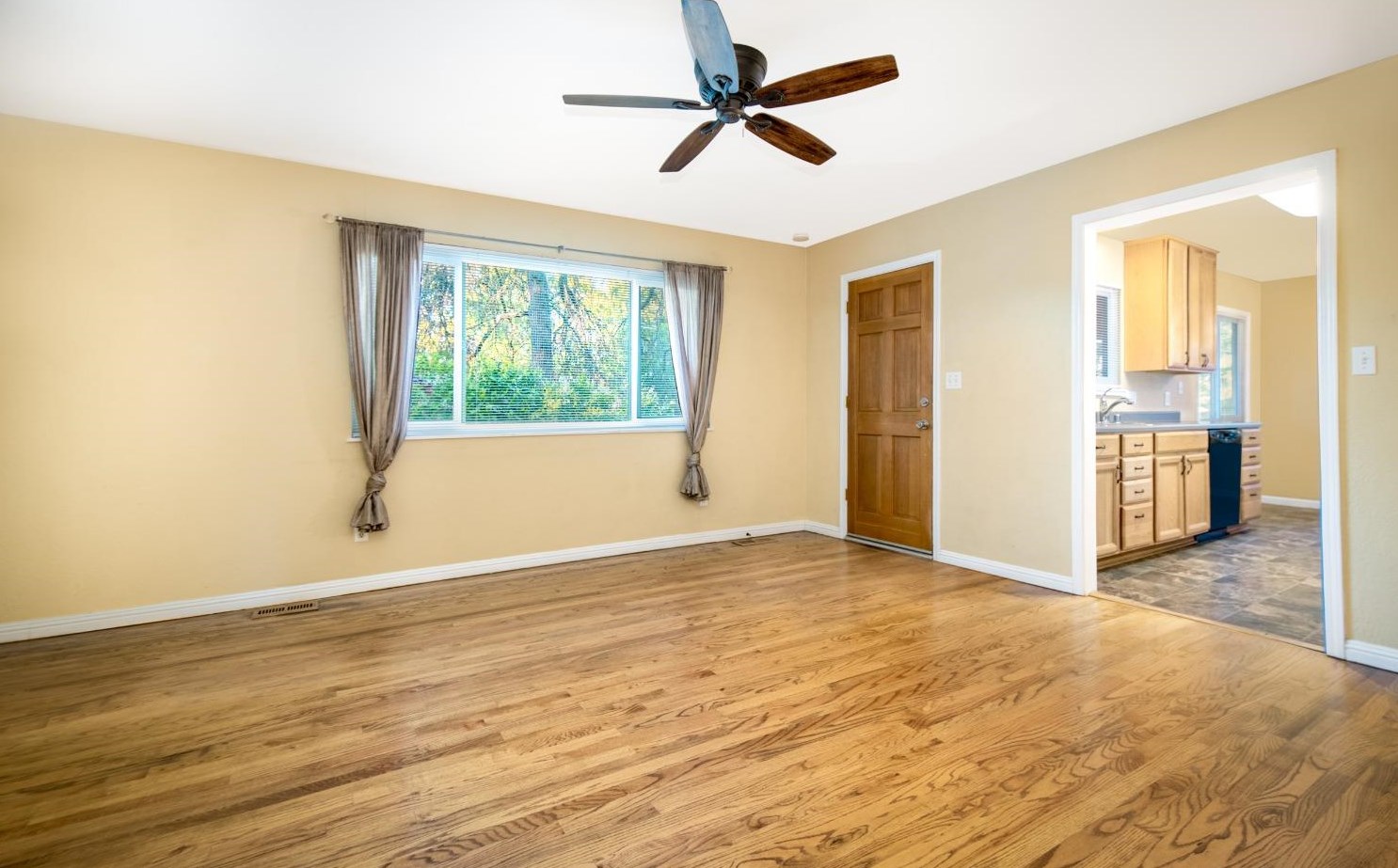 110 Maryland Dr, Grass Valley CA  95945-5966 exterior