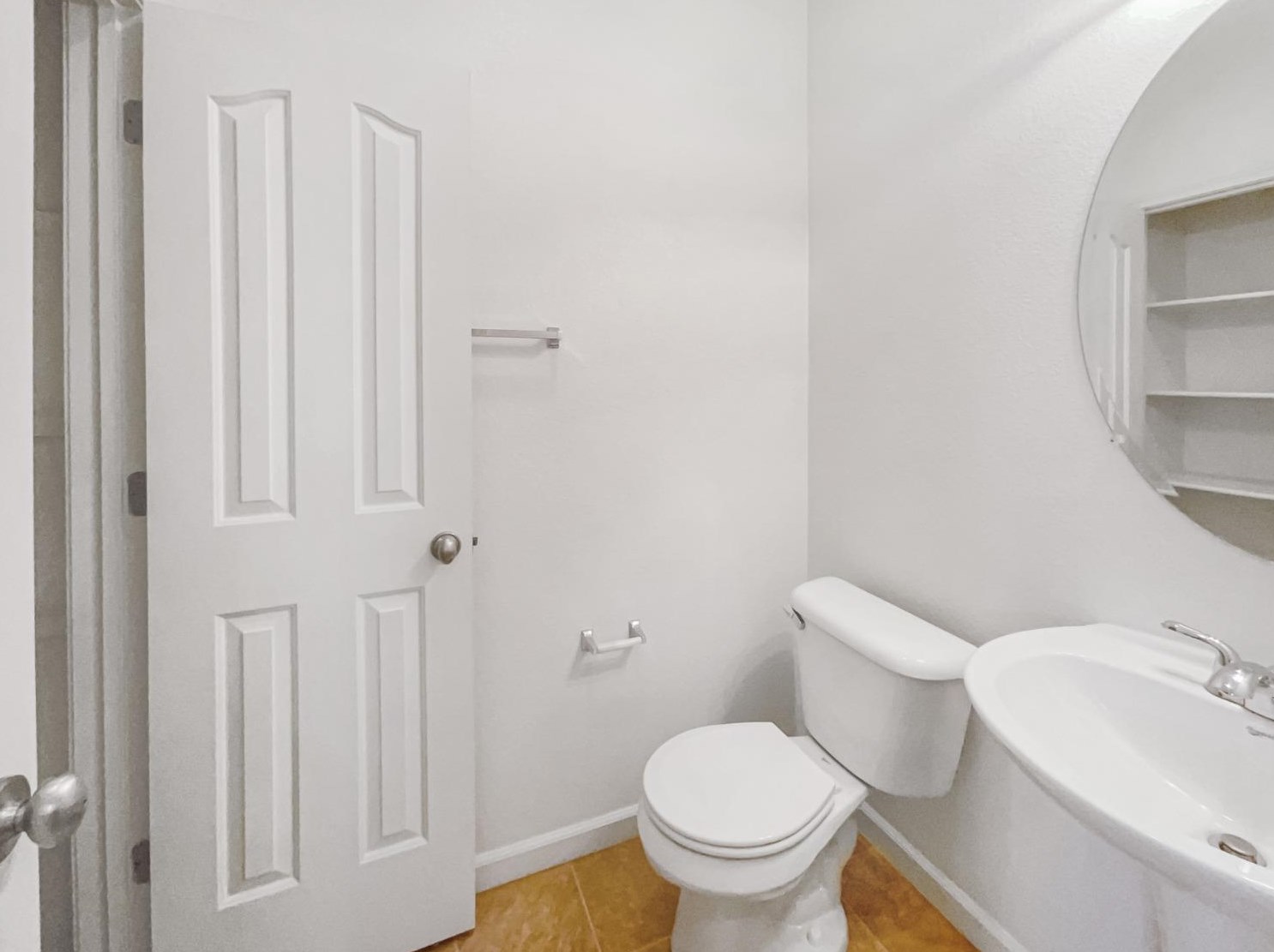 1196 Wallace Way, Yuba City CA 95993-9124 exterior