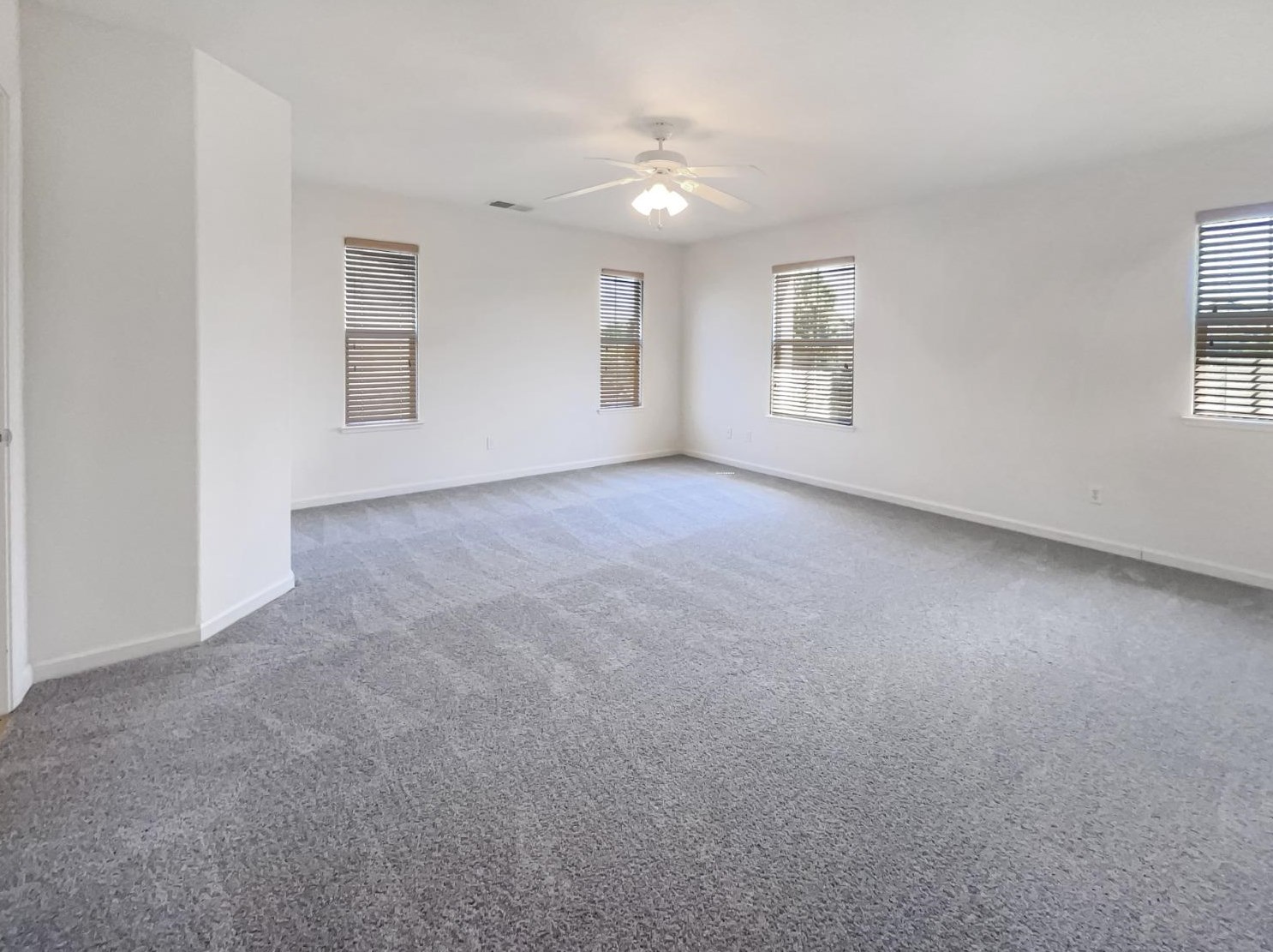 1196 Wallace Way, Yuba City CA 95993-9124 exterior