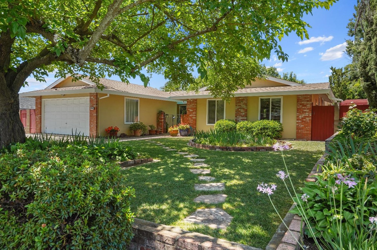 4905 Hillridge Way, Fair Oaks, CA 95628