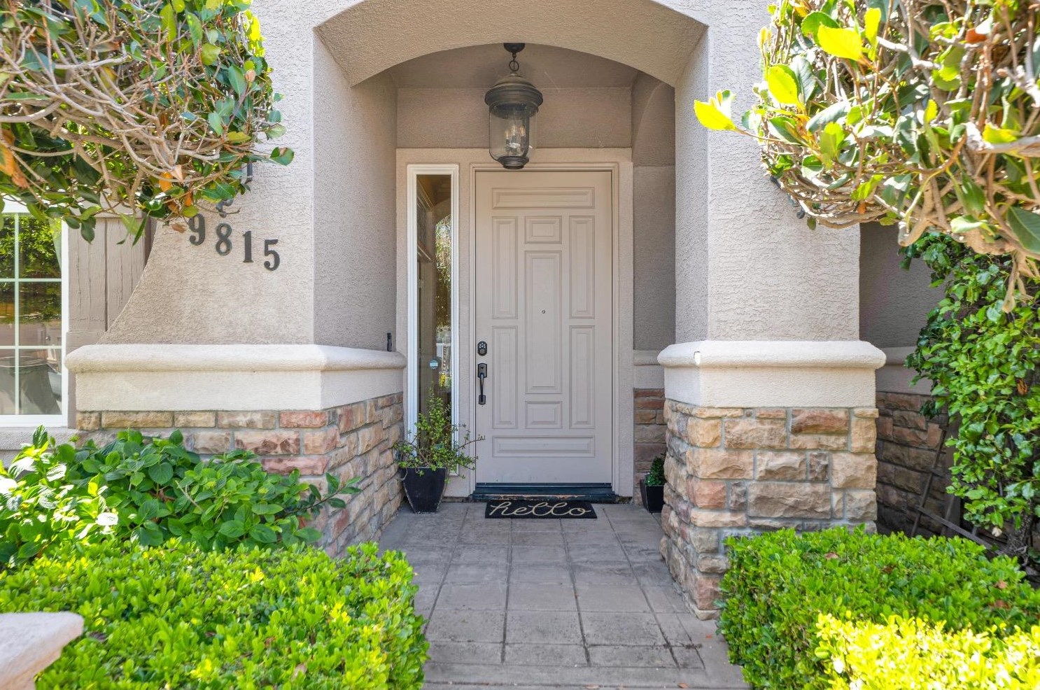 9815 Mountain Vista Cir, Elk Grove, CA 95757-2616