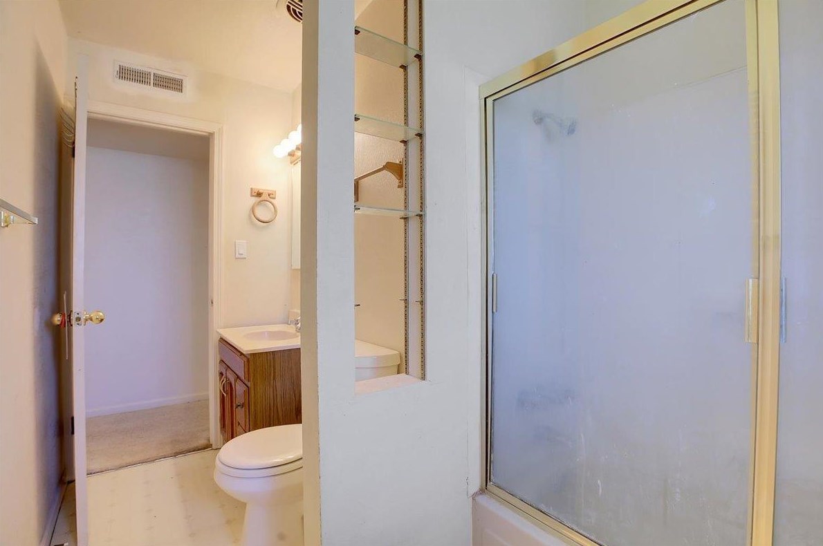 1204 Mdw Ave, Yuba City CA  95991-6509 exterior