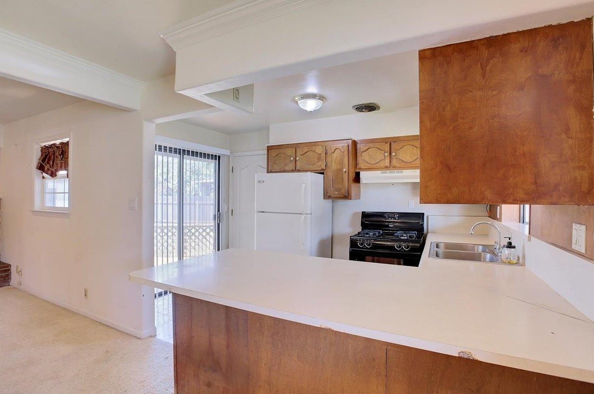 1204 Mdw Ave, Yuba City CA  95991-6509 exterior