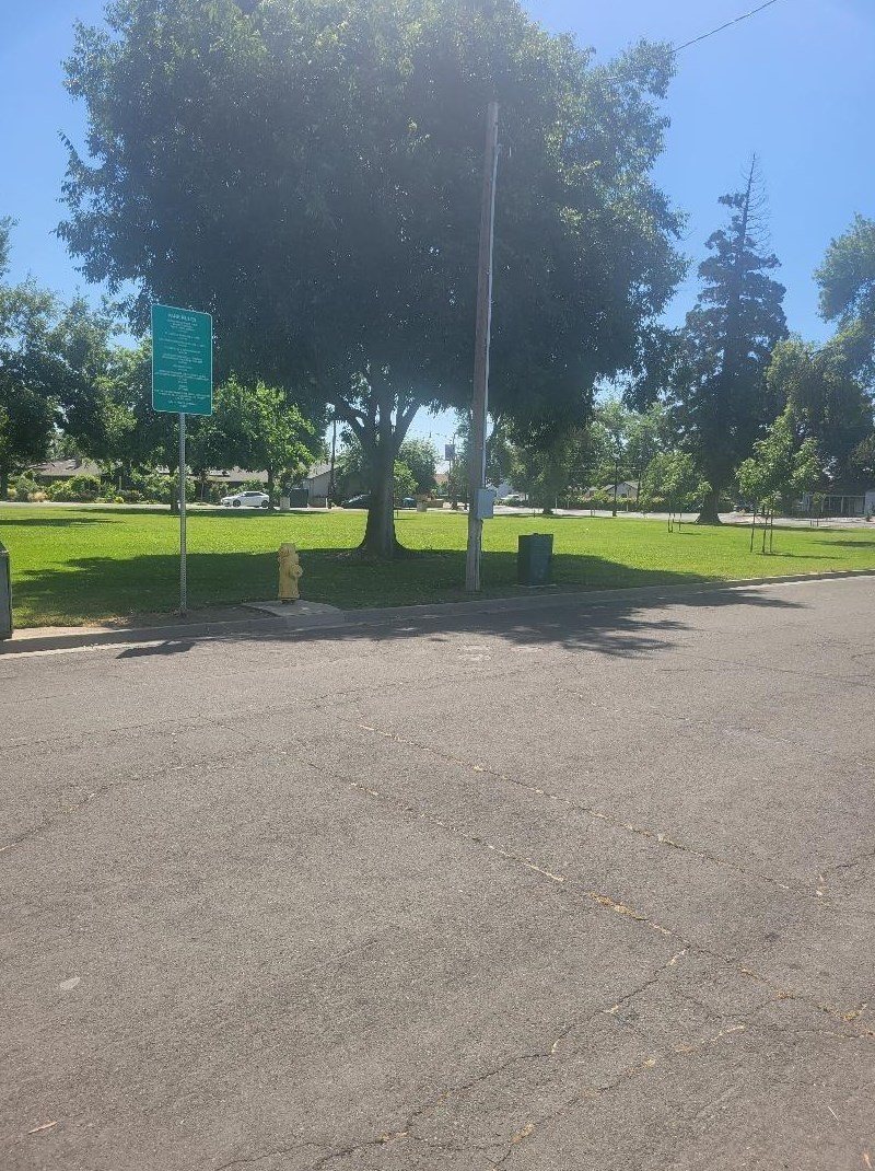 688 Fippins Ave, Yuba City CA 95991-4308 exterior