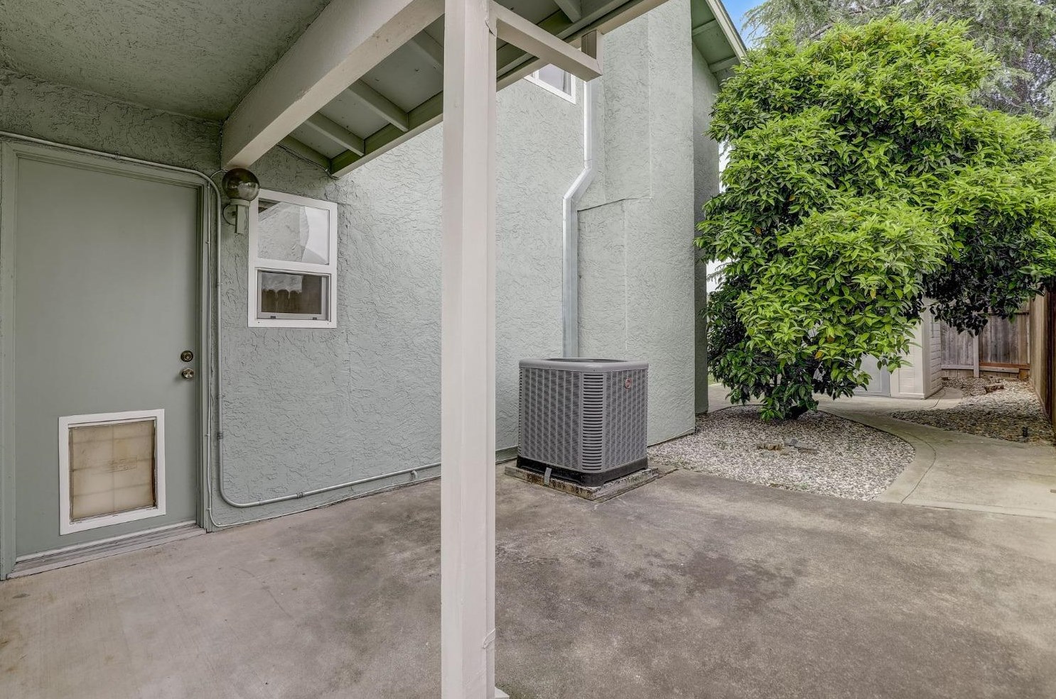 7201 Geowood Way, Citrus Heights CA  95610-3927 exterior