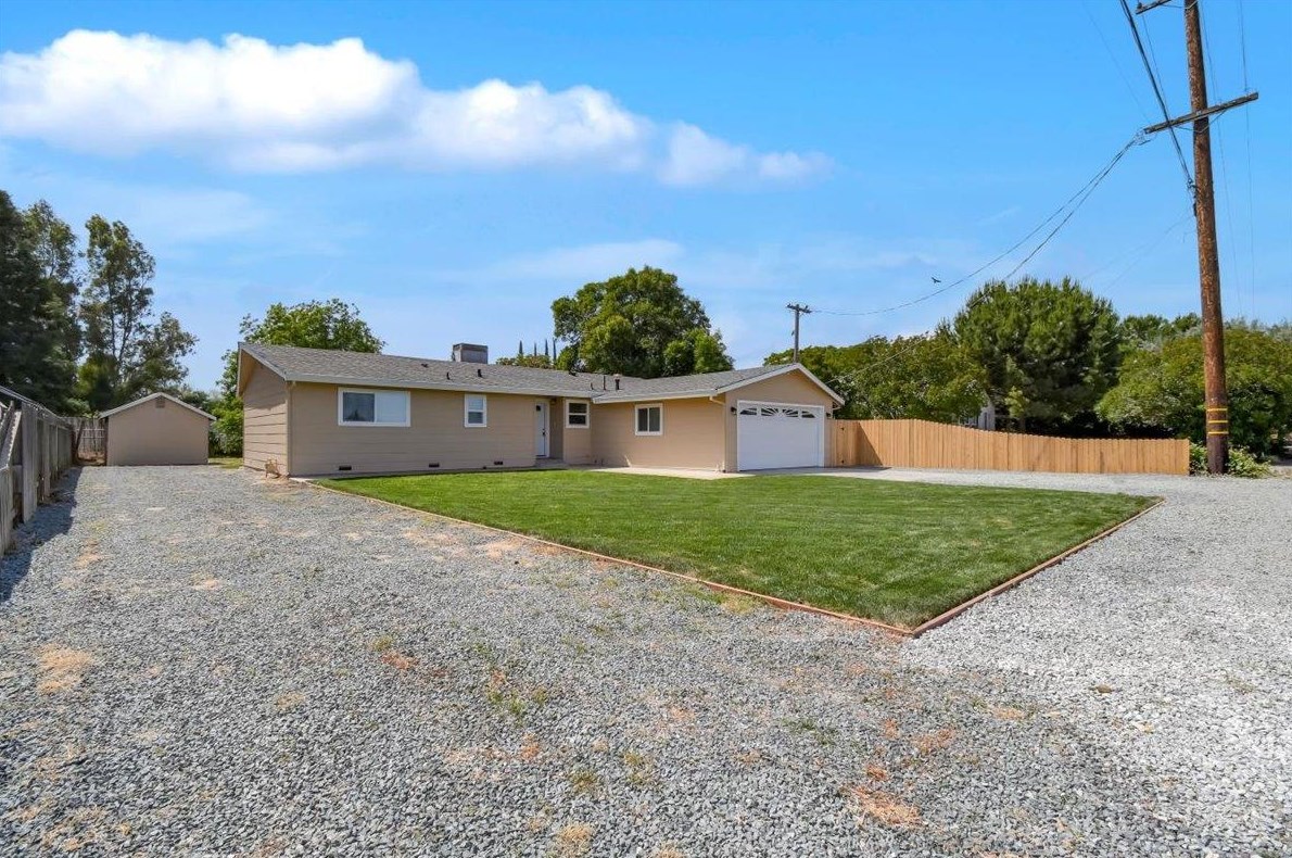 2057 Grove Rd, Yuba City CA  95993-9253 exterior