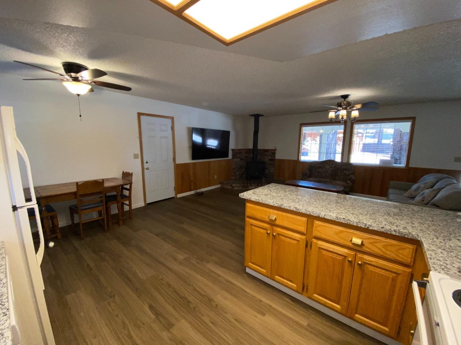 2945 Nevada Ave, South Lake Tahoe CA  96150-2713 exterior