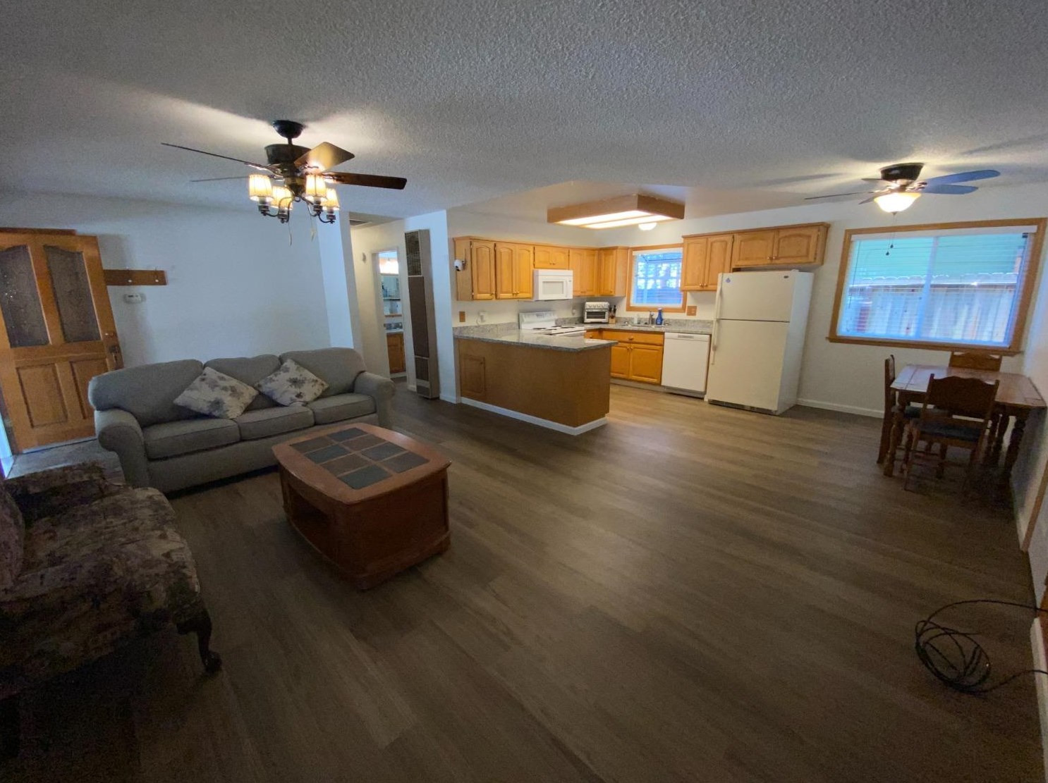 2945 Nevada Ave, South Lake Tahoe CA  96150-2713 exterior