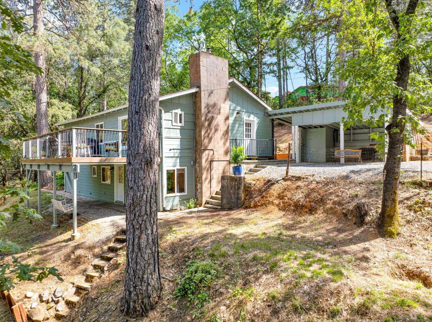 131 Gilbert Dr, Applegate, CA 95703-9722