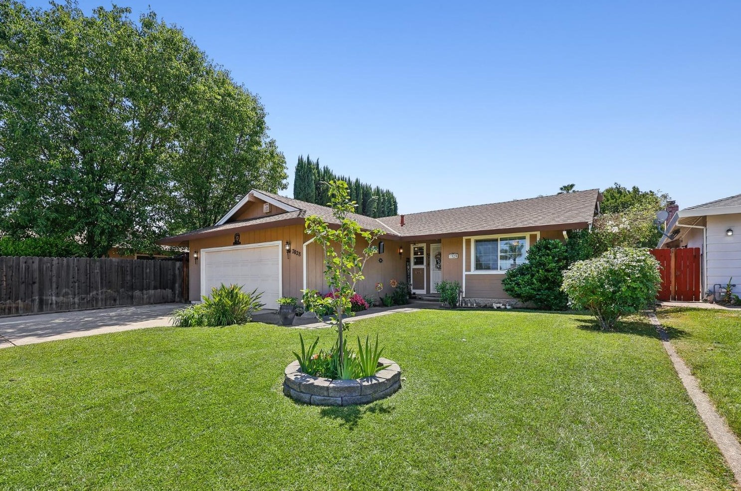 7828 Pomeroy Way, Citrus Heights, CA 95610-3938