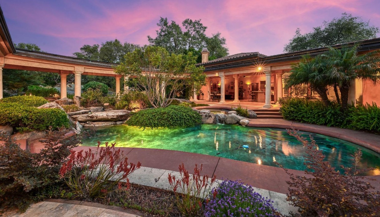 6352 Calle Montalvo Cir, Roseville CA  95746-5821 exterior