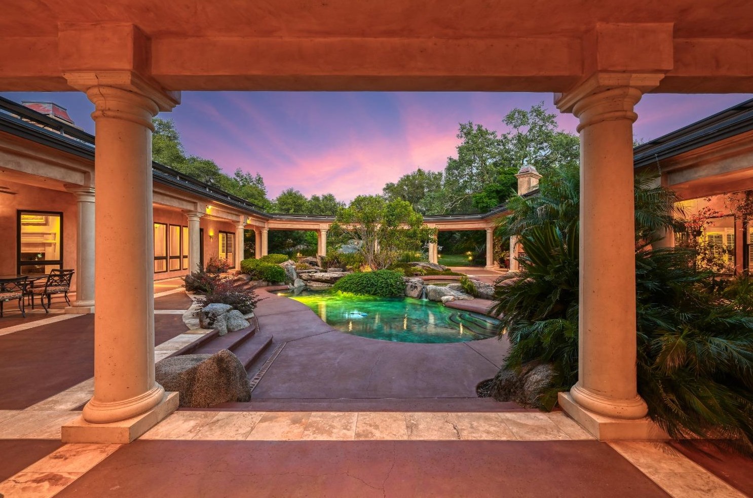 6352 Calle Montalvo Cir, Roseville CA  95746-5821 exterior