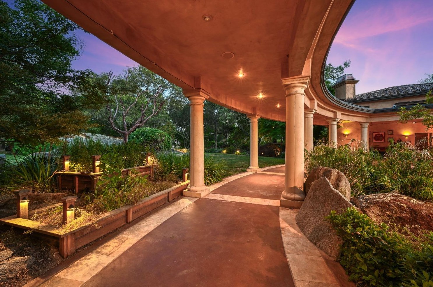 6352 Calle Montalvo Cir, Roseville CA  95746-5821 exterior