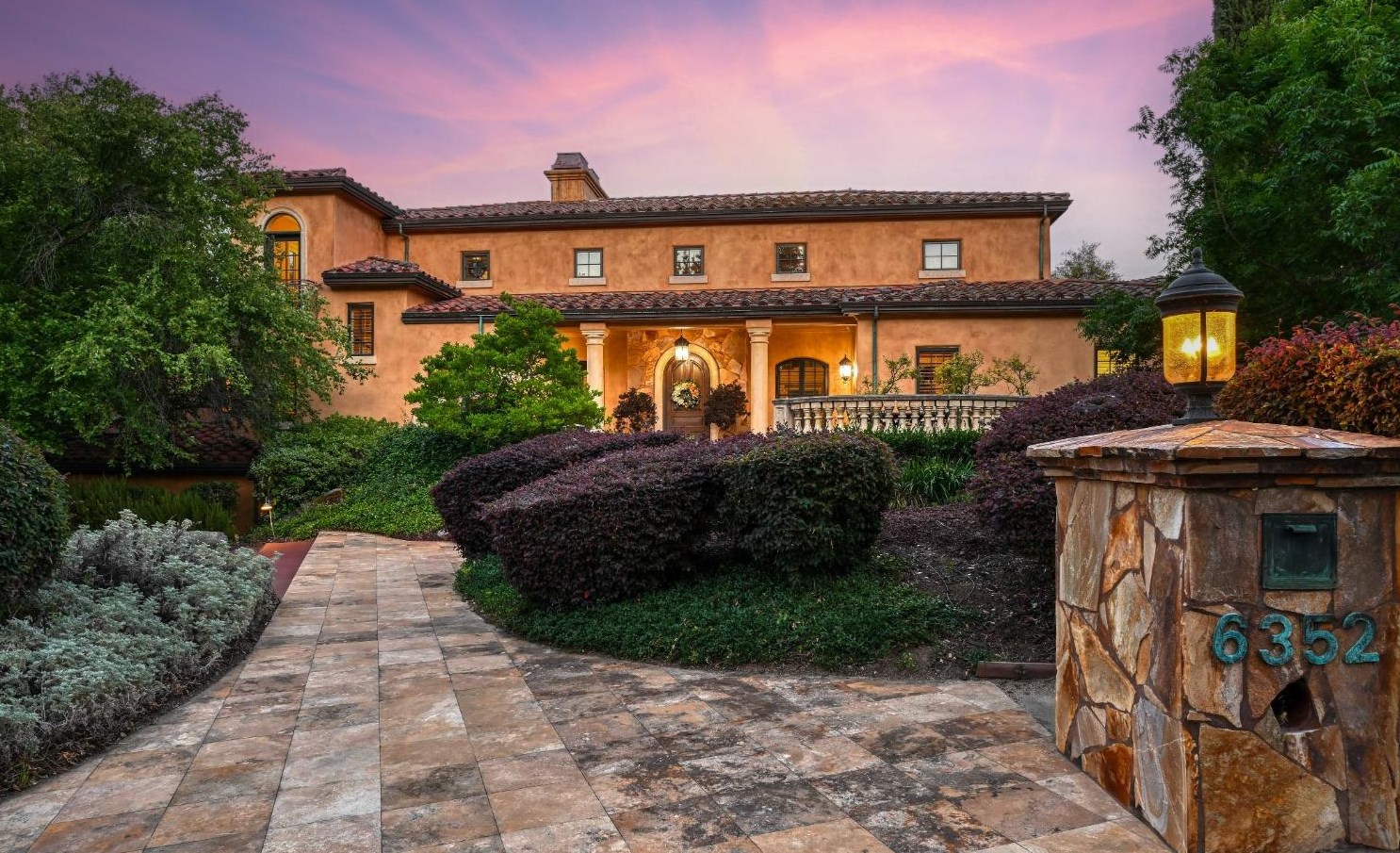 6352 Calle Montalvo Cir, Roseville CA  95746-5821 exterior