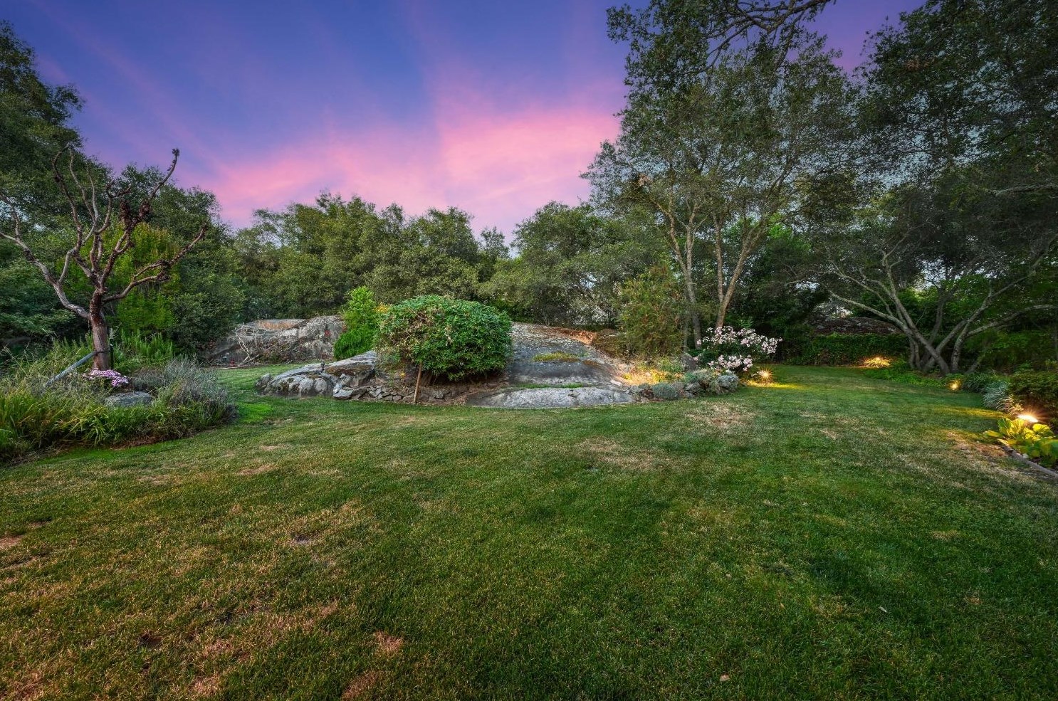 6352 Calle Montalvo Cir, Roseville CA  95746-5821 exterior