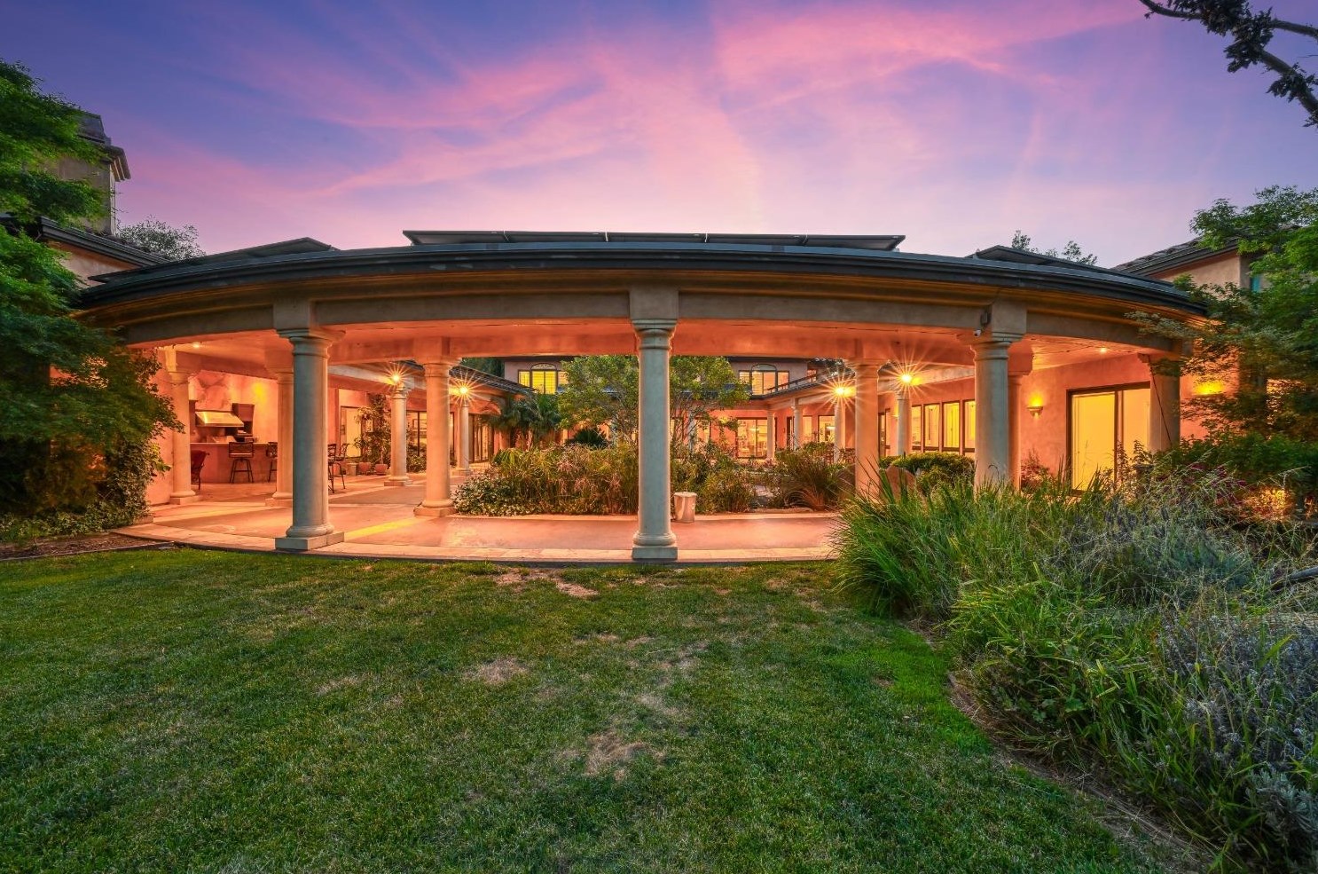 6352 Calle Montalvo Cir, Roseville CA  95746-5821 exterior