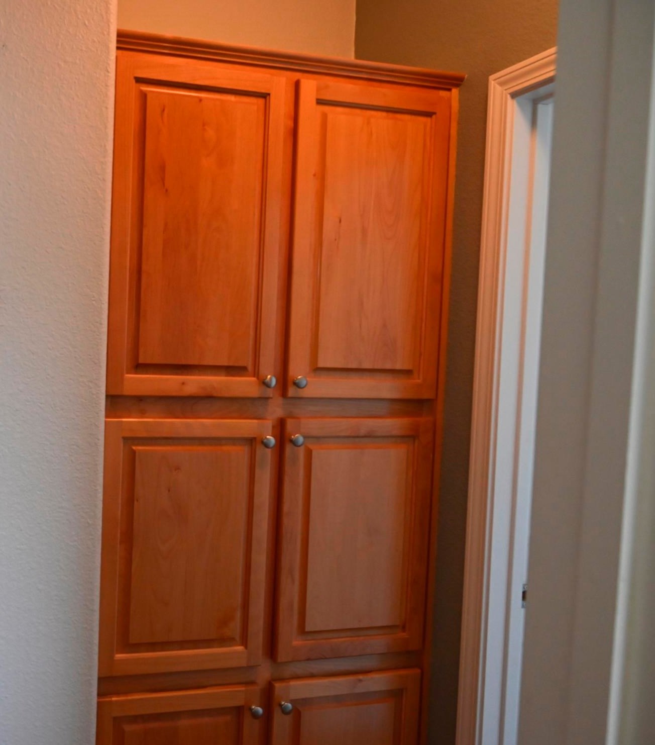 1584 Duke Dr, Livingston CA  95334-9343 exterior