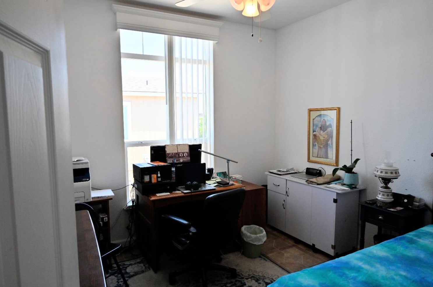 1584 Duke Dr, Livingston CA  95334-9343 exterior