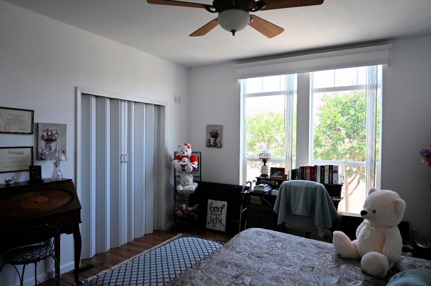 1584 Duke Dr, Livingston CA  95334-9343 exterior