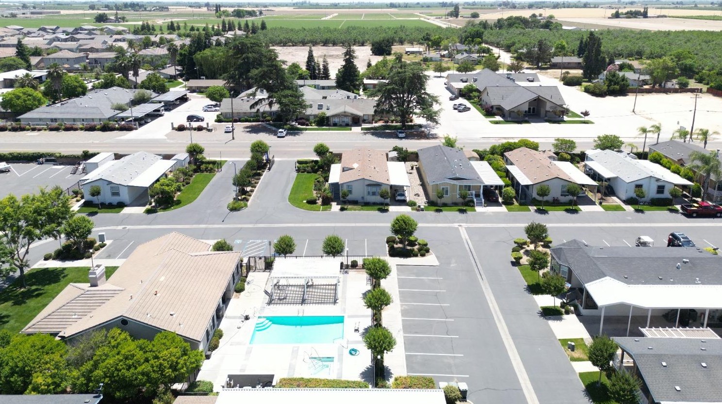 1584 Duke Dr, Livingston CA  95334-9343 exterior