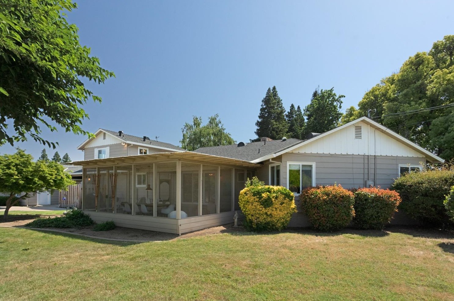 731 Bunce Rd, Yuba City CA  95991-6204 exterior