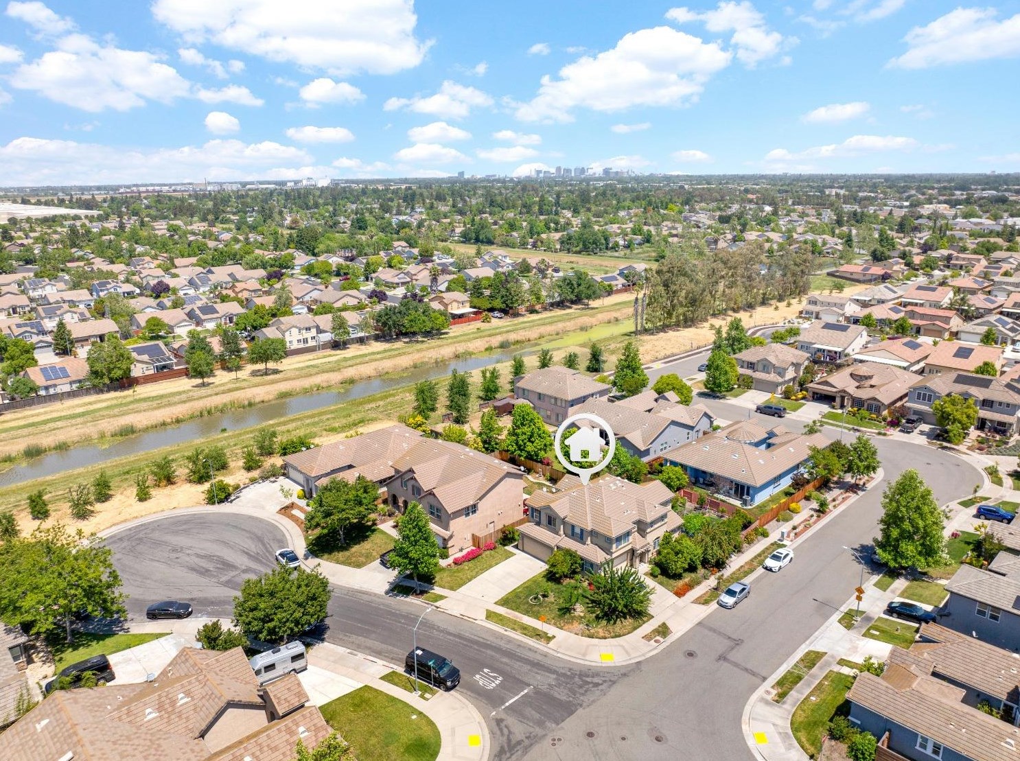 3355 Seymour Ct, West Sacramento CA  95691-5408 exterior