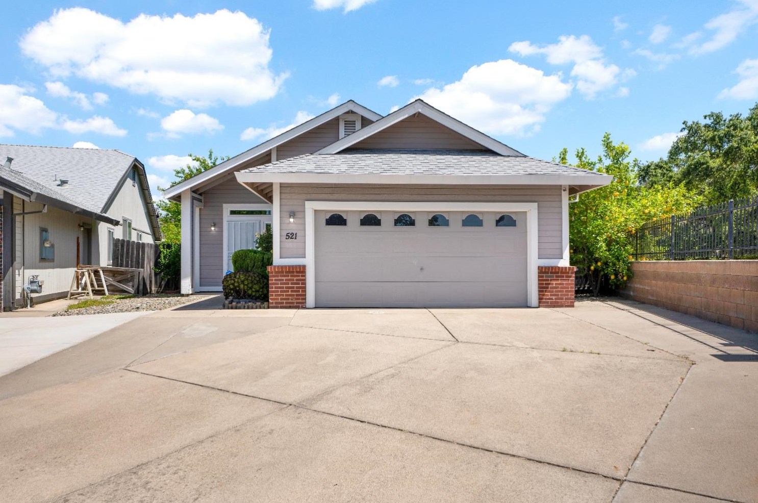 521 Ashwill Ct, Rio Linda, CA 95673-4215
