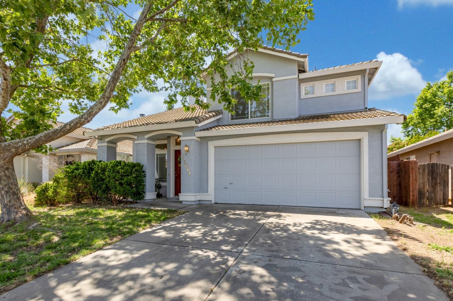 10004 Hampton Oak Dr, Elk Grove, CA 95624