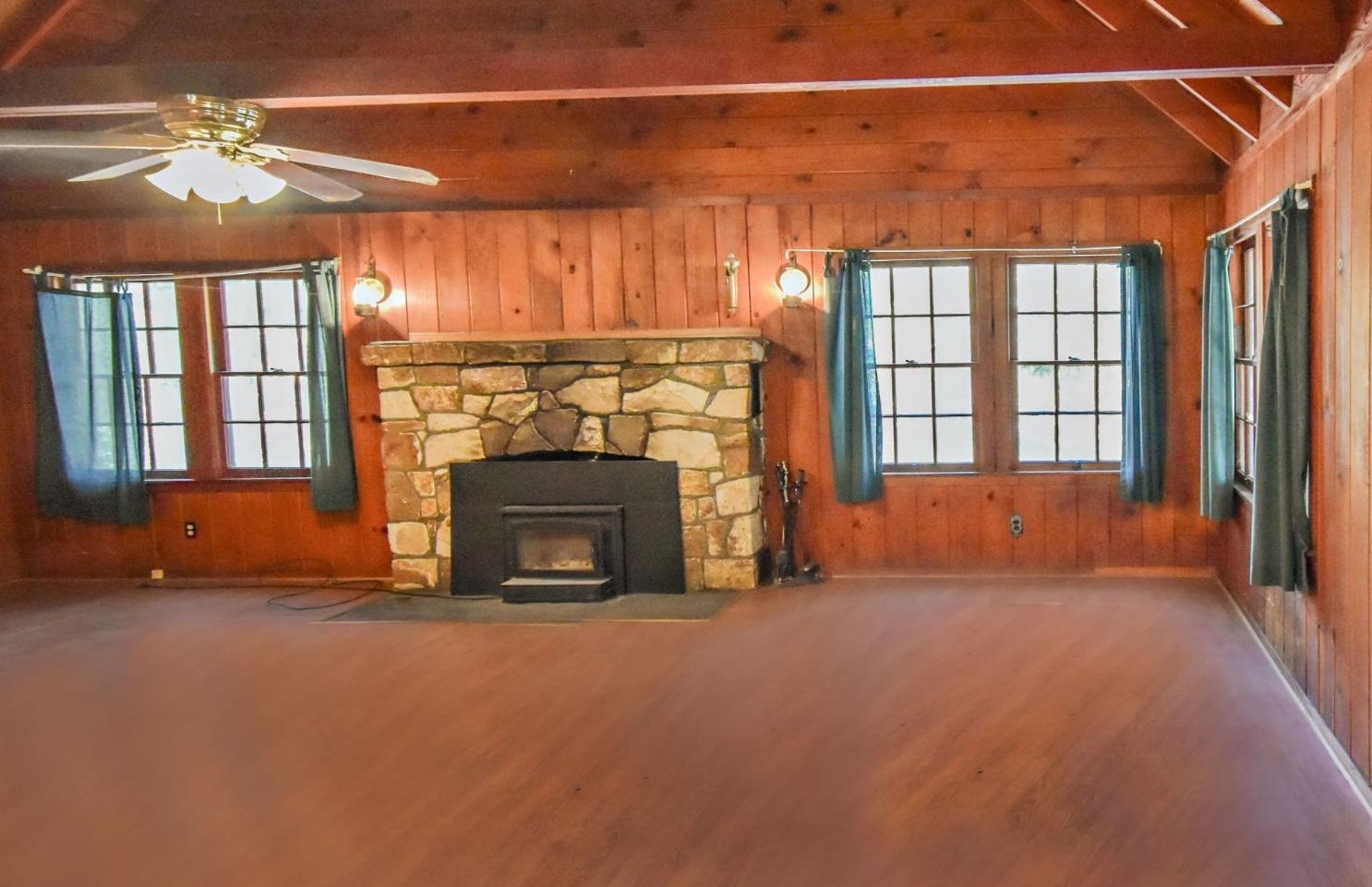 23214 Tuolumne Dr, Twain Harte CA  95383-9548 exterior