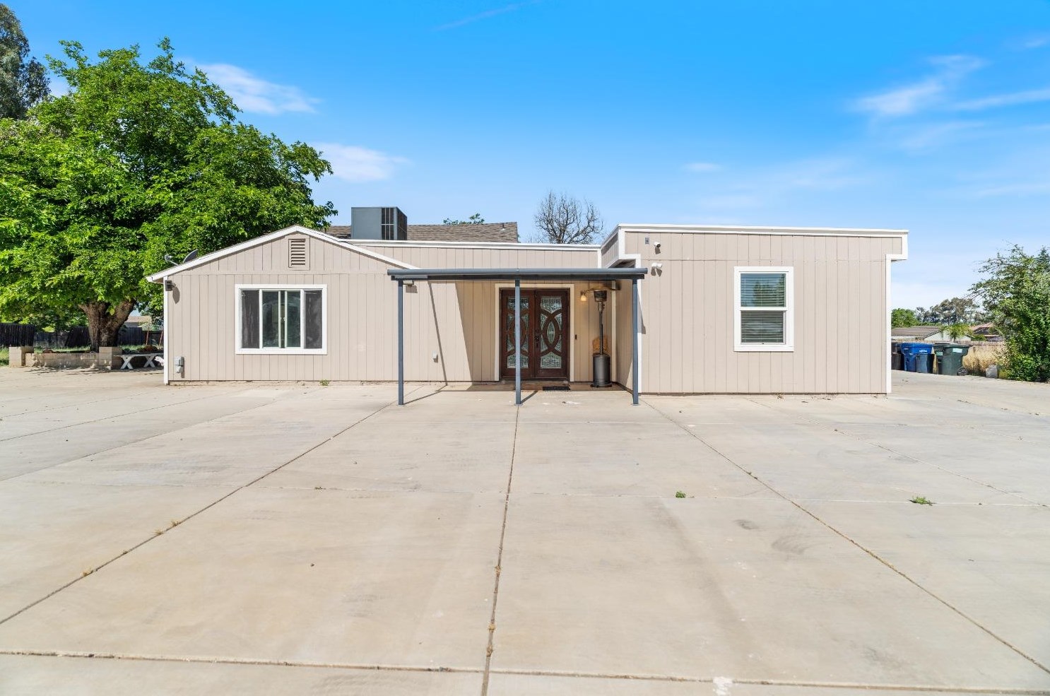 8096 Dierks Rd, Sacramento, CA 95830-9328