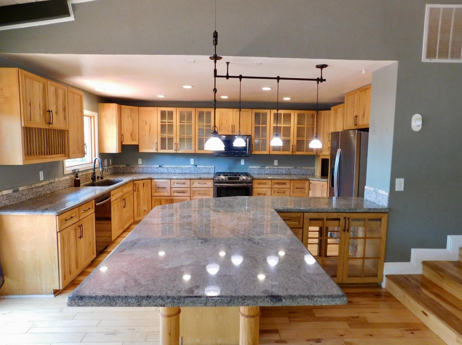 2001 Sweetwater Trl, Auburn Lake Trails, CA 95614-2218