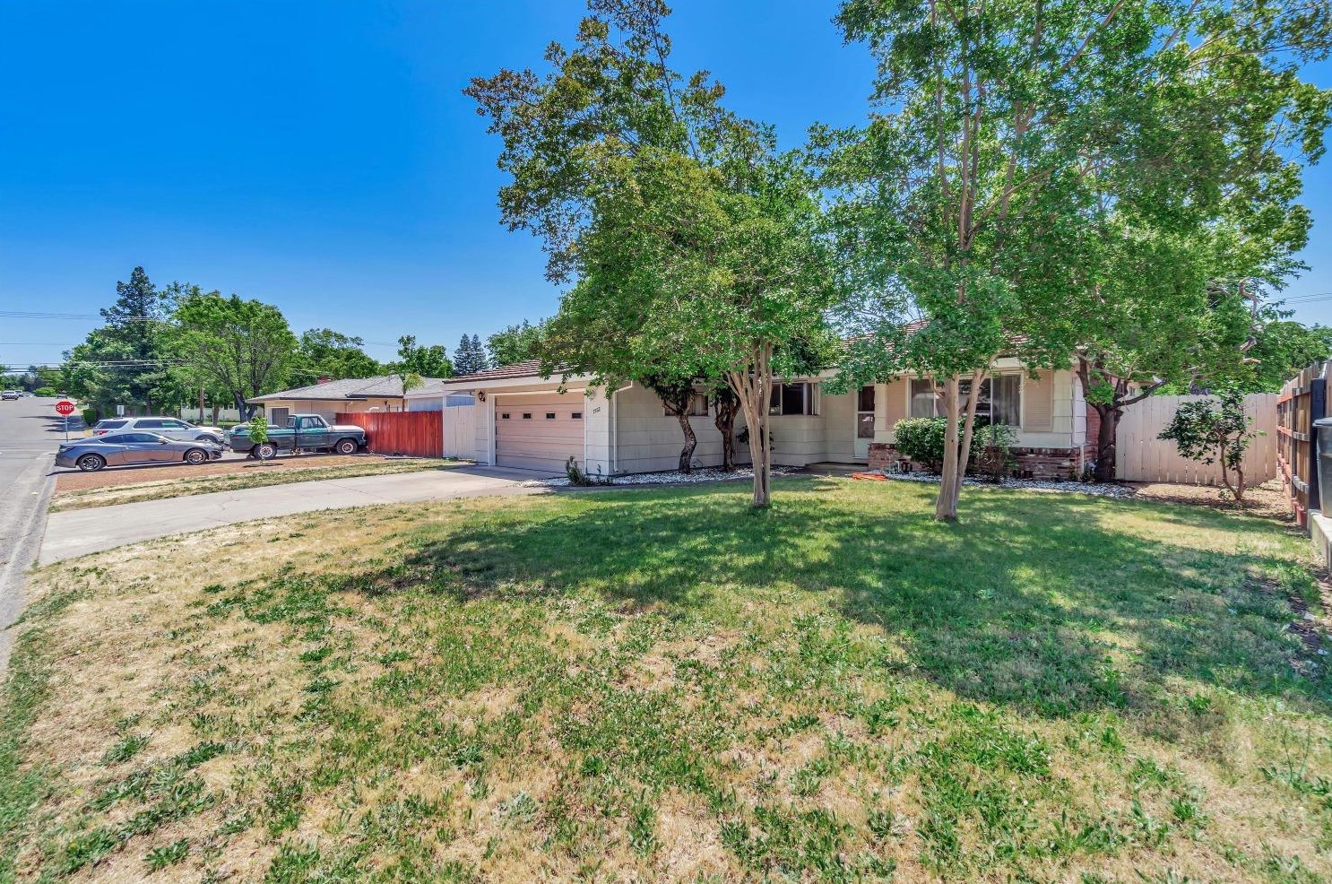 7552 Eastgate Ave, Citrus Heights, CA 95610-7436