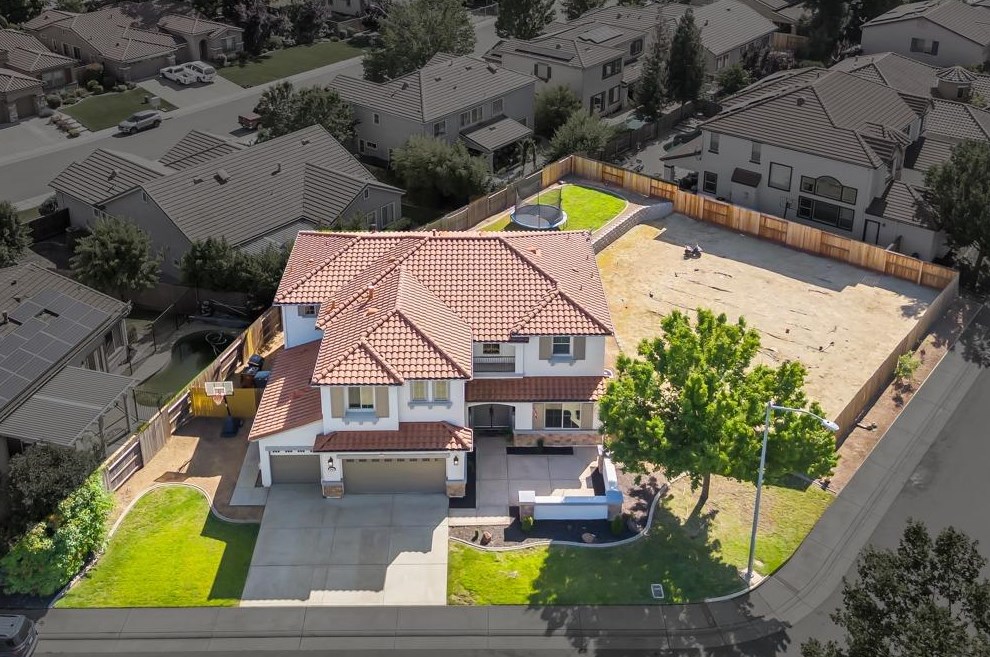 998 Ohara Ln, Lincoln, CA 95648
