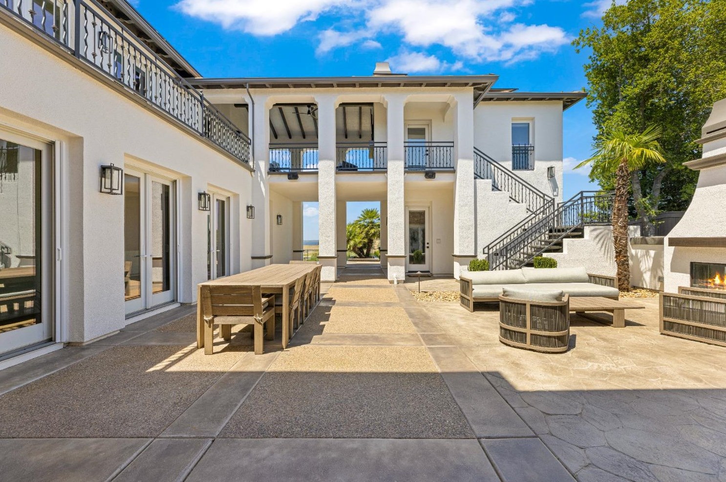 236 Socrates Pl, Folsom CA 95762-3957 exterior