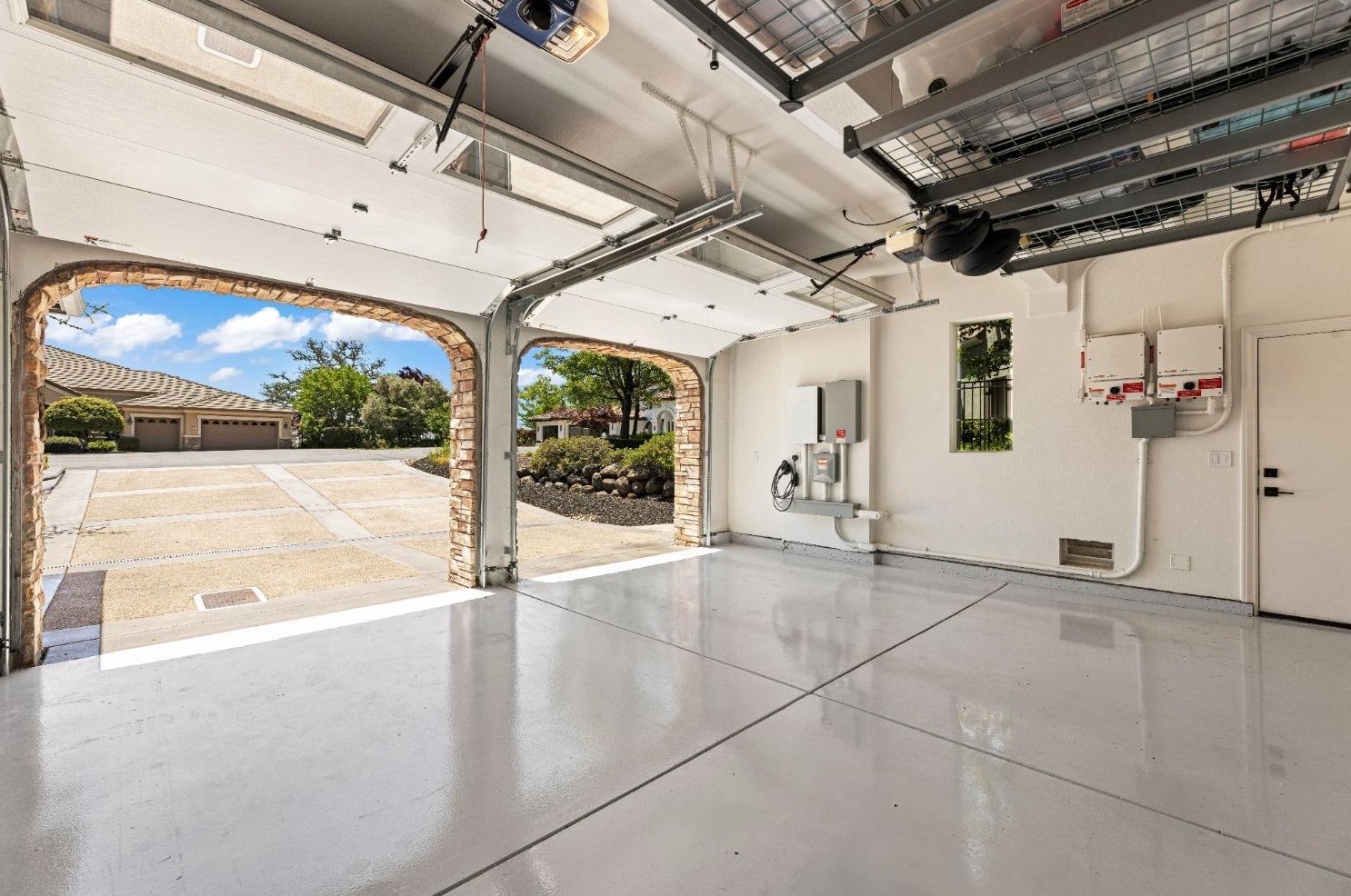 236 Socrates Pl, Folsom CA 95762-3957 exterior