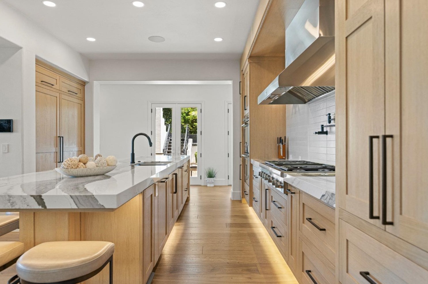 236 Socrates Pl, Folsom CA 95762-3957 exterior