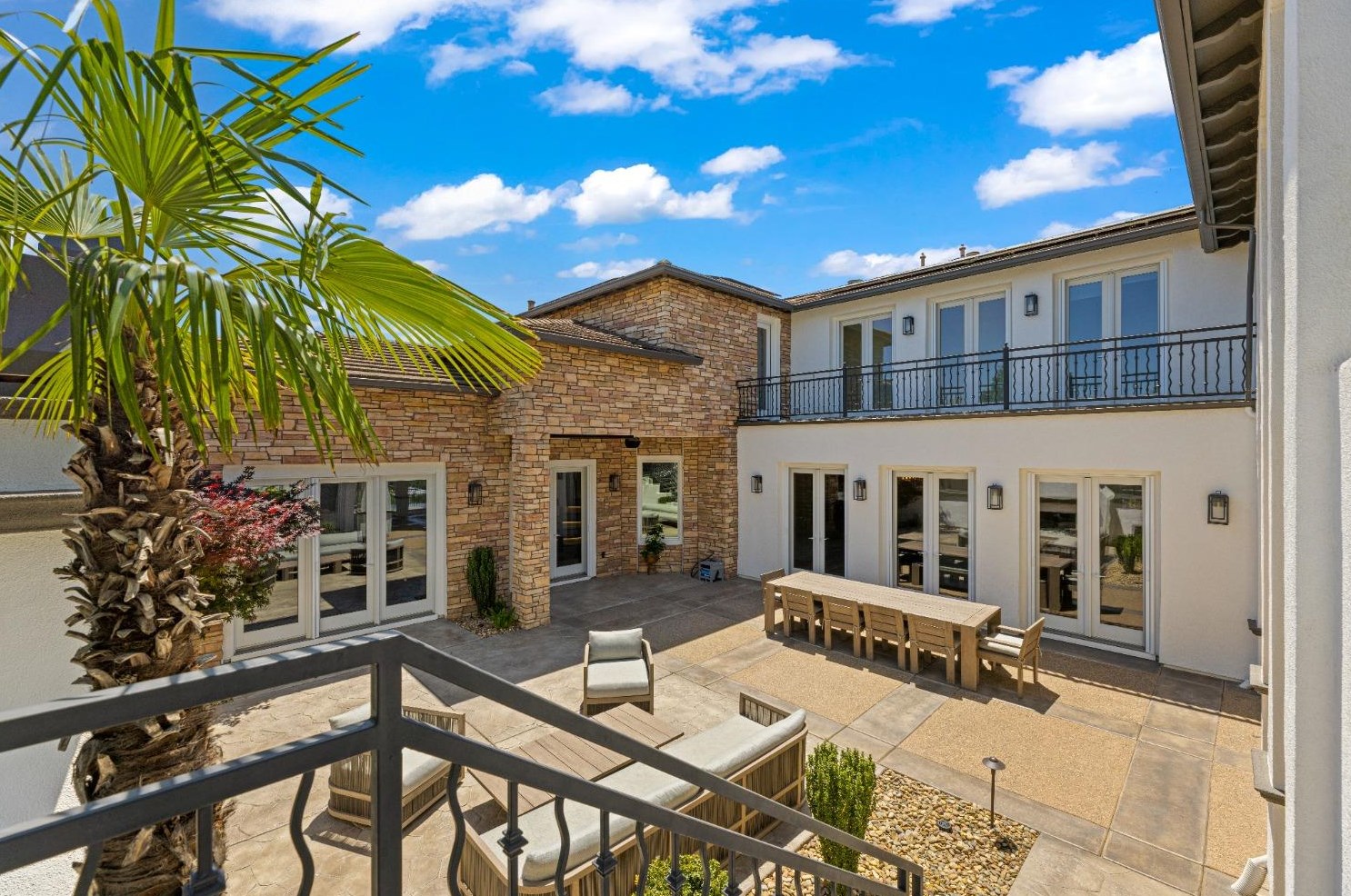 236 Socrates Pl, Folsom CA 95762-3957 exterior