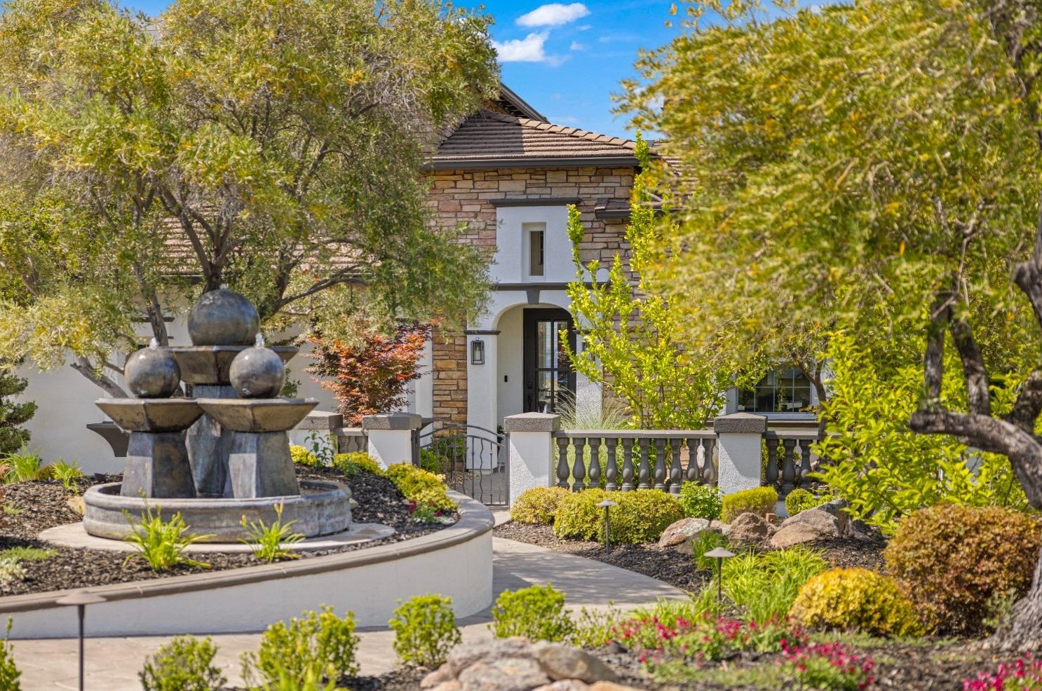 236 Socrates Pl, Folsom, CA 95762-3957